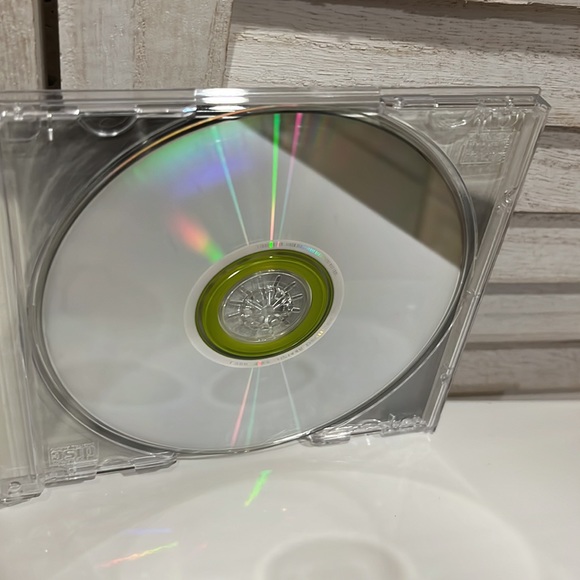 Lisa Loeb CD “Tails” - Picture 5 of 5